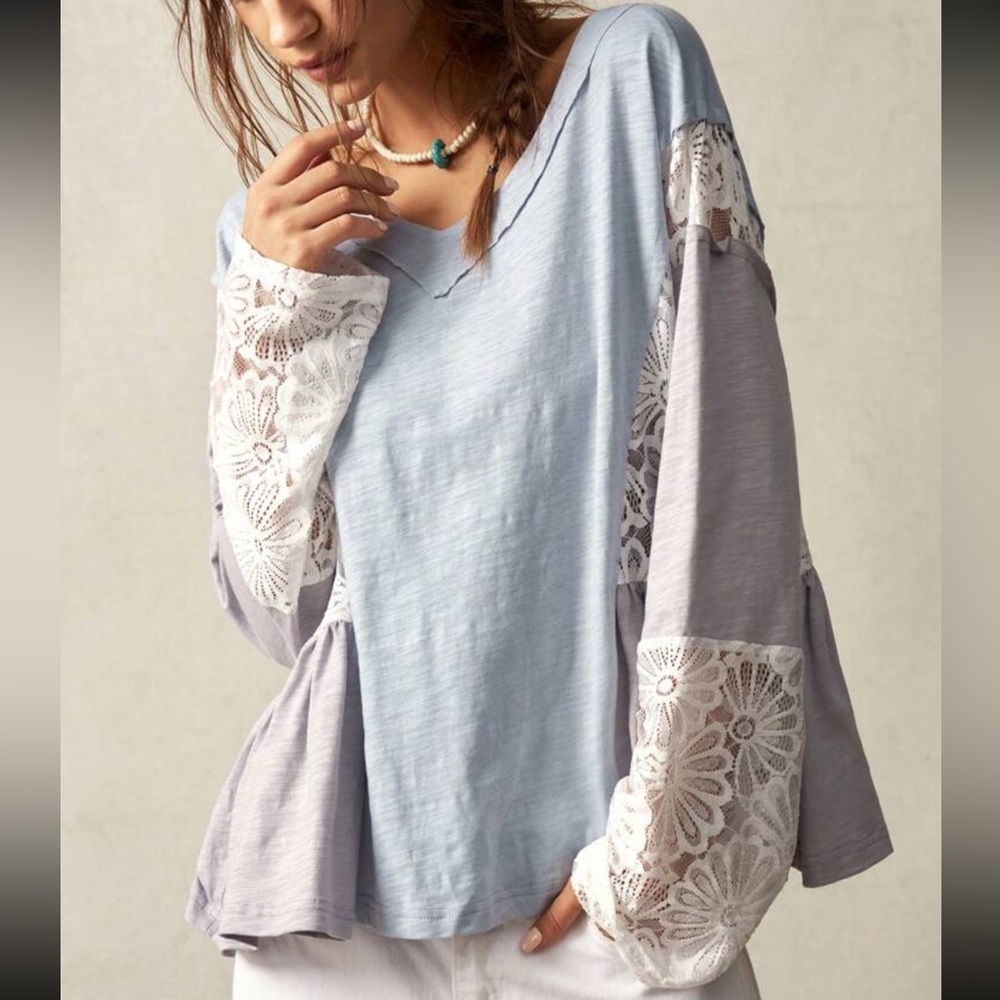 NWOT Boho Oversized Lace Sleeve Blouse Women's Size Large